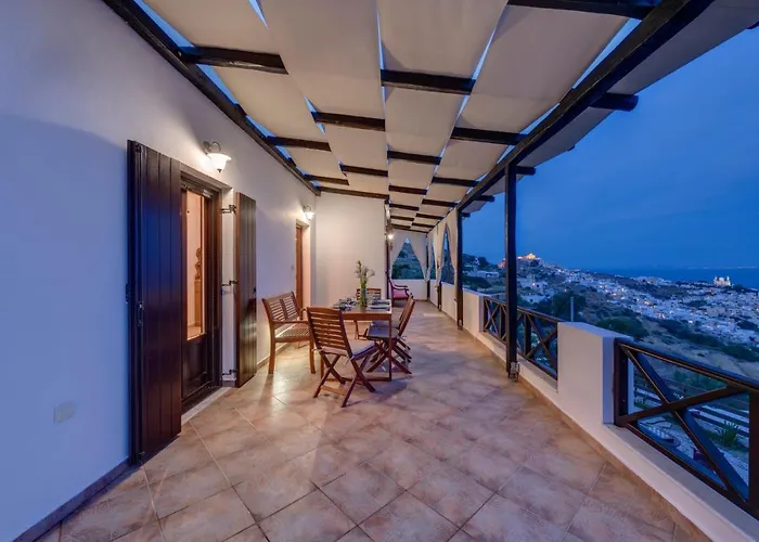 Vera Vista Ano Syros