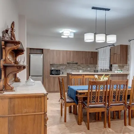 Vera Vista *