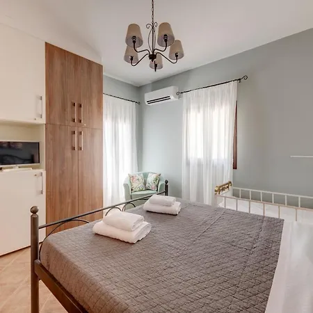 Vera Vista Syros